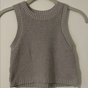 H&M Light Gray Knit cropped top